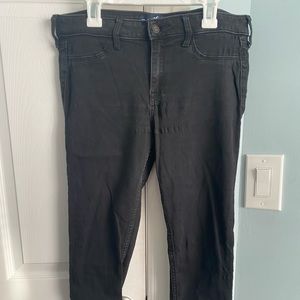 HOLLISTER LOW RISE 28’ JEGGING